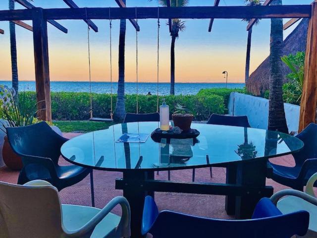 Punta Me Beach Suites Канкун Экстерьер фото