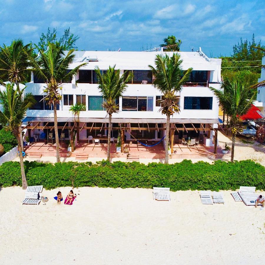 Punta Me Beach Suites Канкун Экстерьер фото