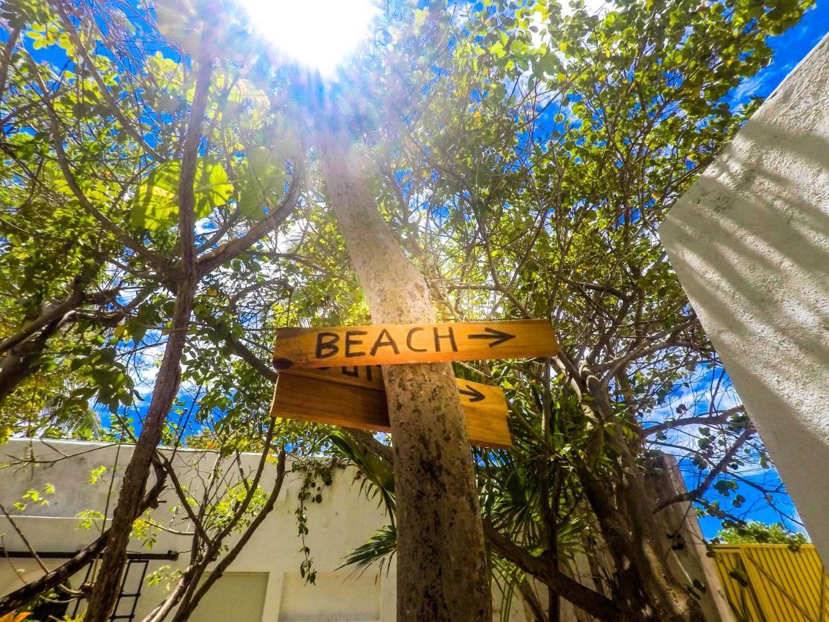 Punta Me Beach Suites Канкун Экстерьер фото