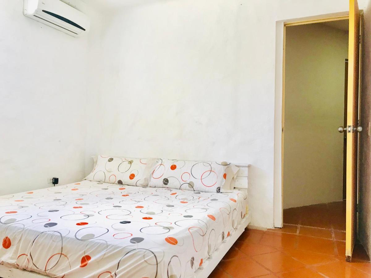 Punta Me Beach Suites Канкун Экстерьер фото